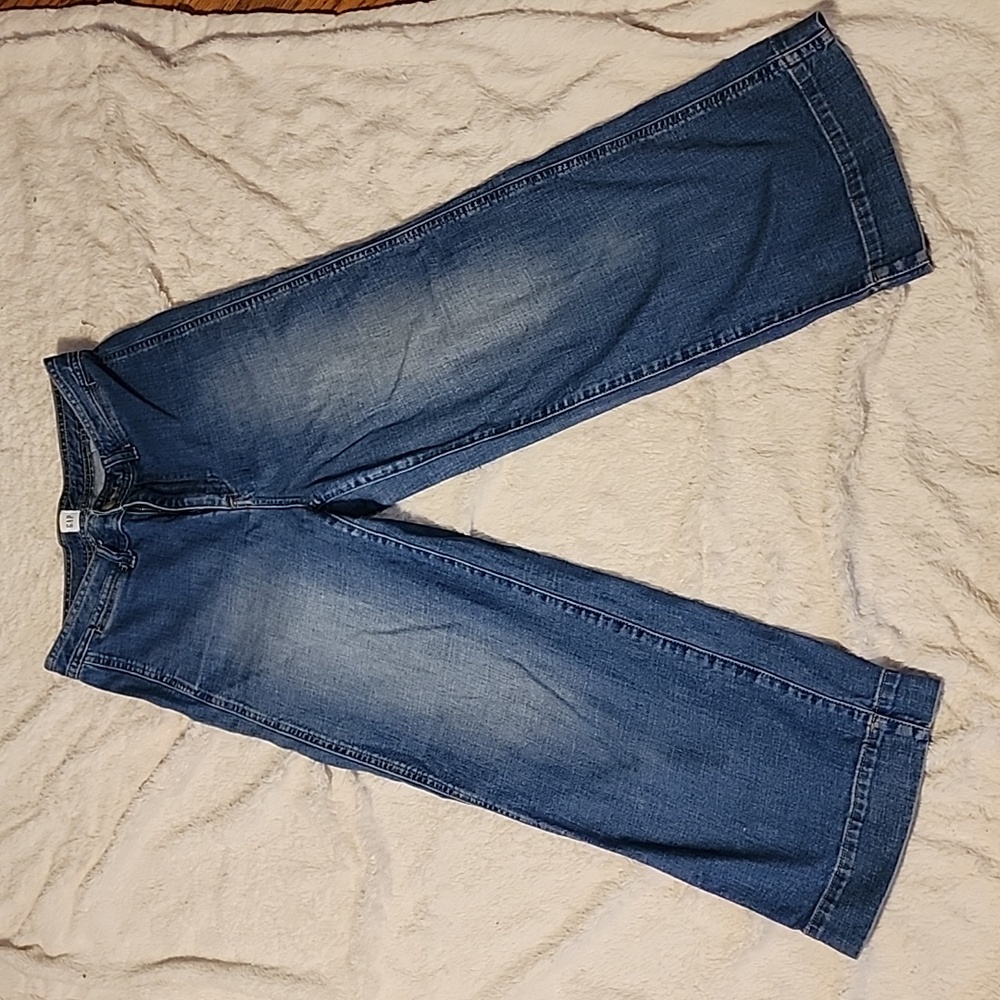 Gap High-Rise Wide Leg Crop Jeans